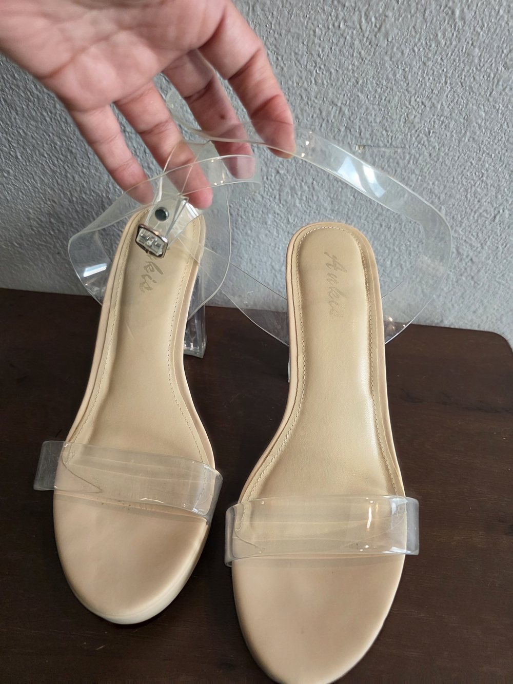 Aukis Size 8 Clear Strap Nude Sandals for Women